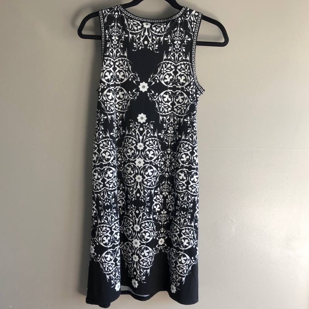 New Max Studio Patterned Sleeveless Shift Dress - image 5